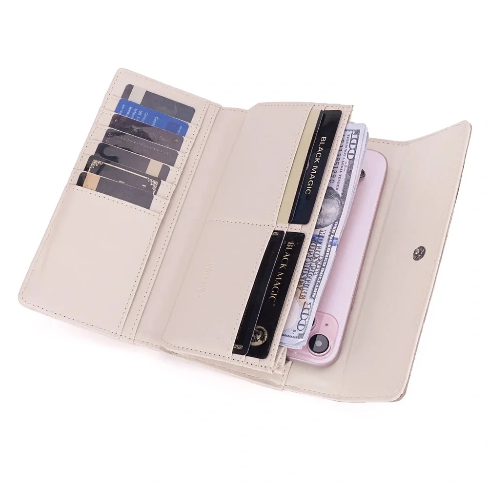 Wrangler Western Floral Tooled Tri-fold RFID Wallet/Wristlet Beige